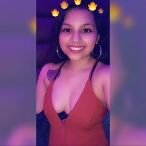 Meet your Posher, Crystal